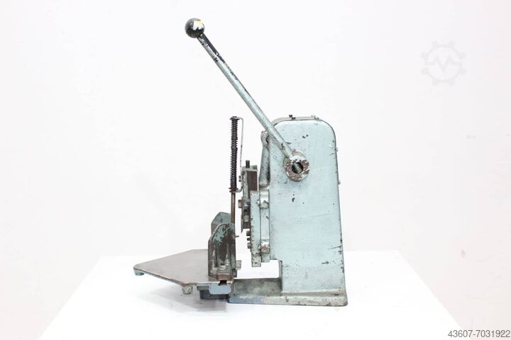 Polygraph Y6R
