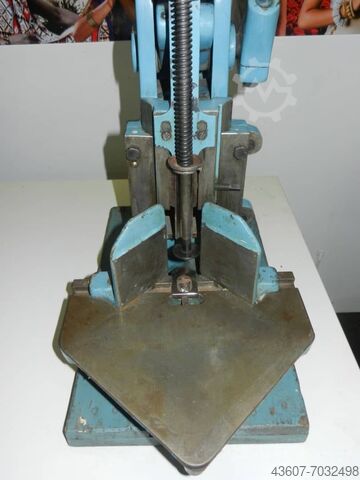 Polygraph Y6