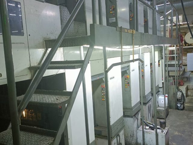 Komori Lithrone 440 SP L+X . Восьмикрасочная печатная машина формата 720х1030 мм